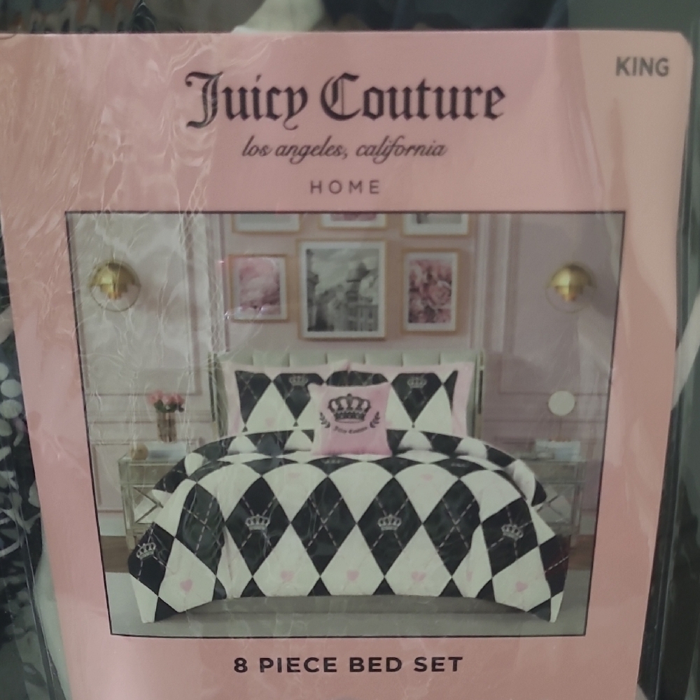 Juicy Couture Black and White 8-Piece Bed Set - King